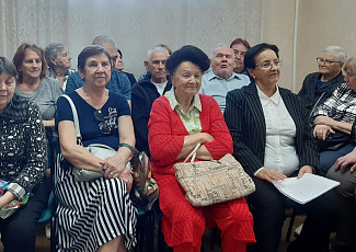 «Дары родной земли»: читтели в Чапаевске представили свои достижения